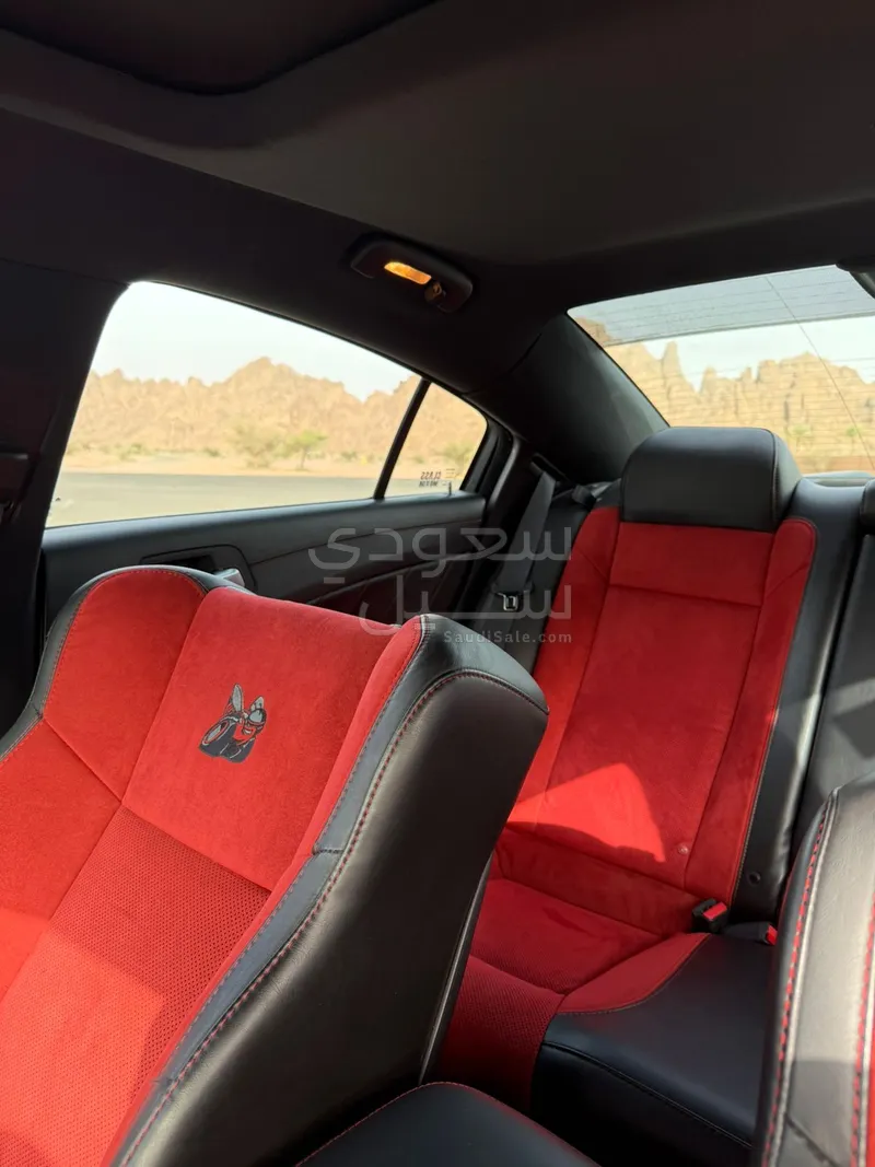 2023 دودج تشارجر اٍس ار تي 392 سكات باك