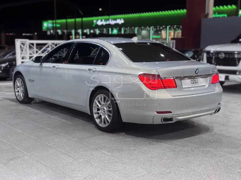 2011 BMW 7 Series 730i