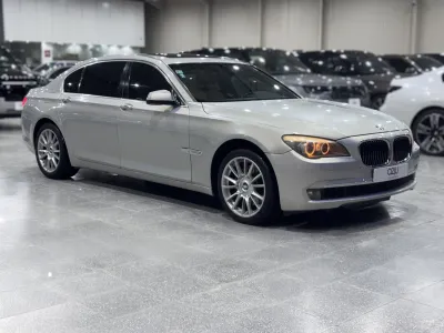 2011 BMW 7 Series 730i