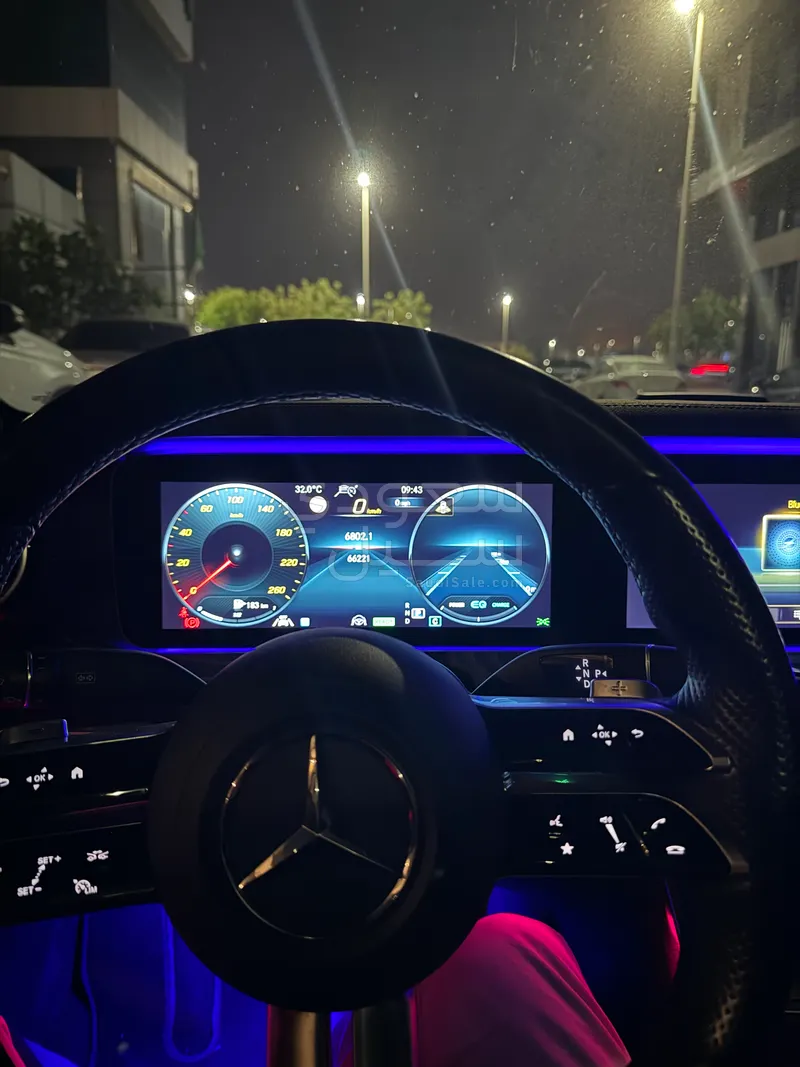 2021 مرسيدس - بنز إي 350