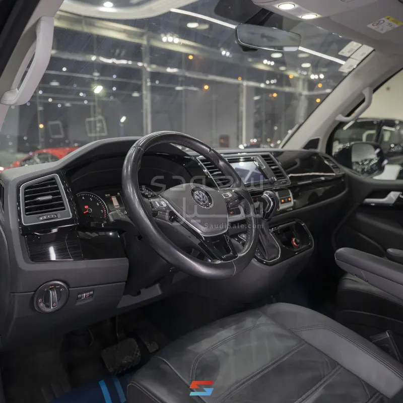 2016 Volkswagen Caravelle