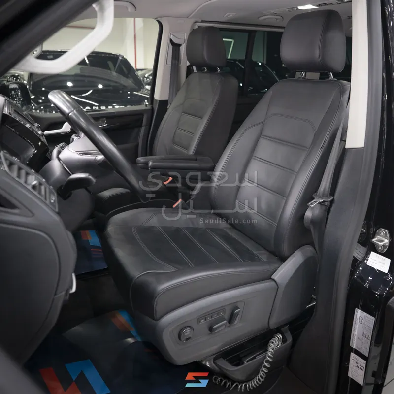 2016 Volkswagen Caravelle