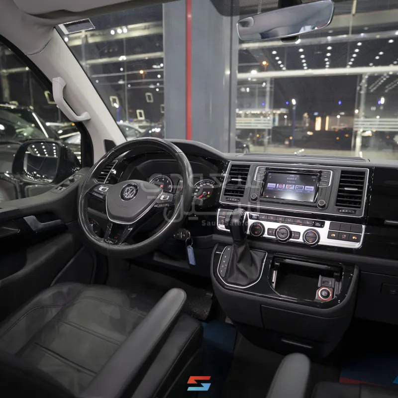 2016 Volkswagen Caravelle