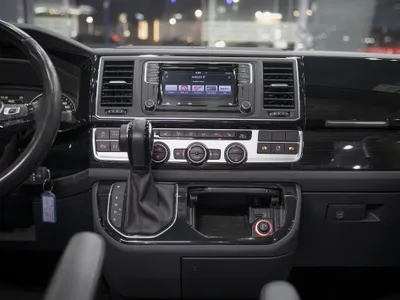 2016 Volkswagen Caravelle