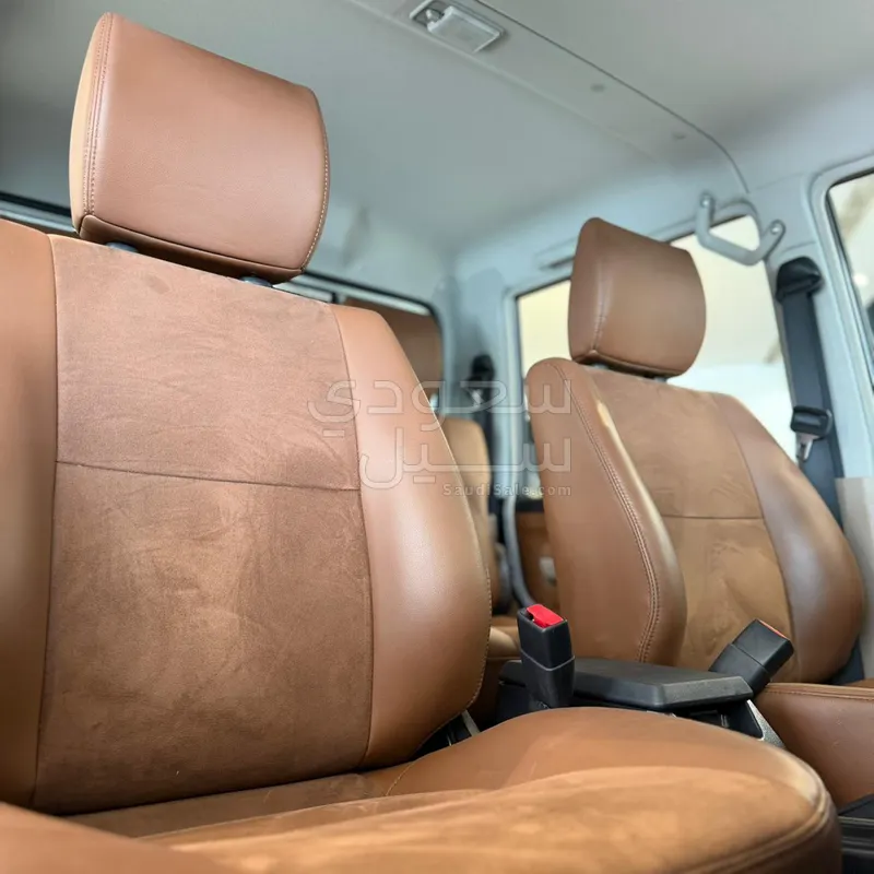 2024 Toyota Land Cruiser LX