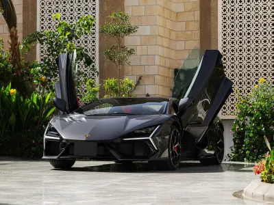 2025 لمبرجيني ريفويلتو