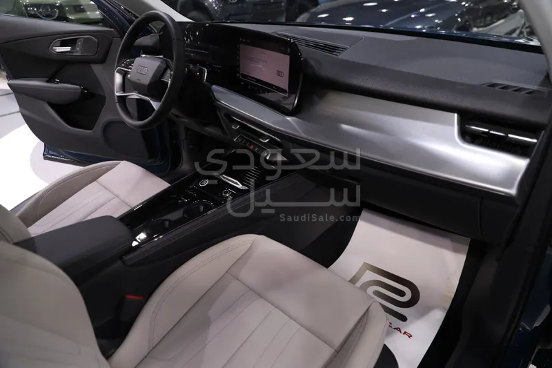 2026 اودي كيو 3 اس لاين