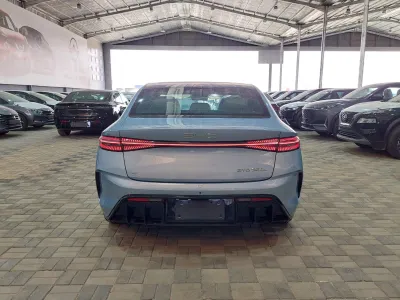 2025 BYD Seal