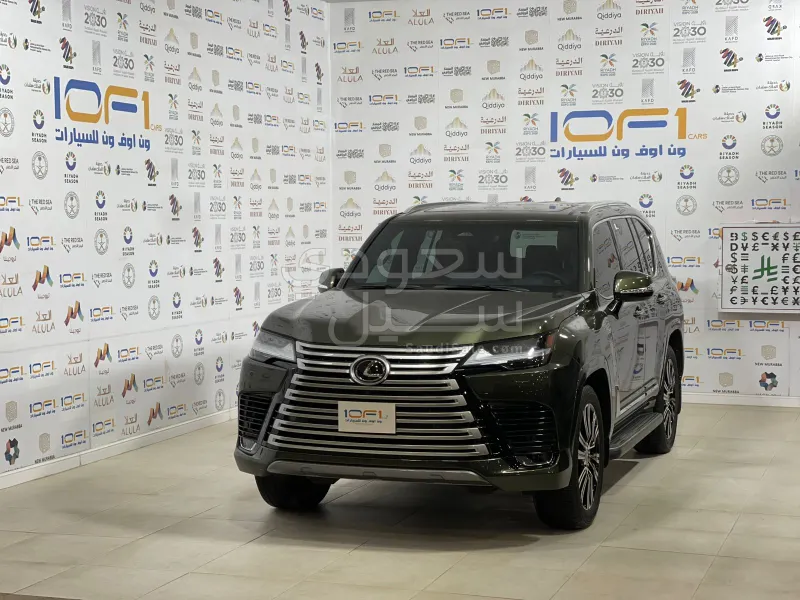 2025 لكزس إل إكس 600