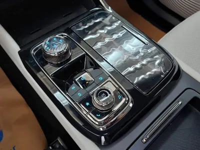 2025 Ford Territory titanium plus
