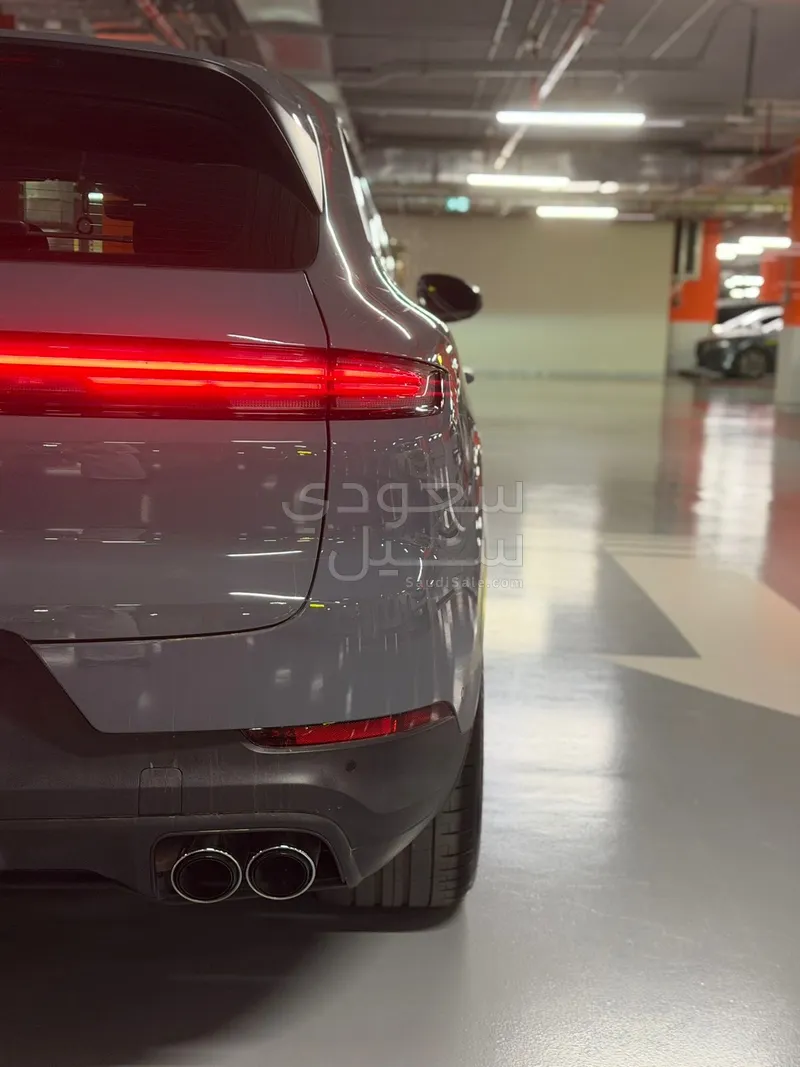 2024 Porsche Cayenne S