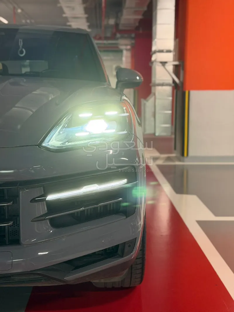 2024 Porsche Cayenne S