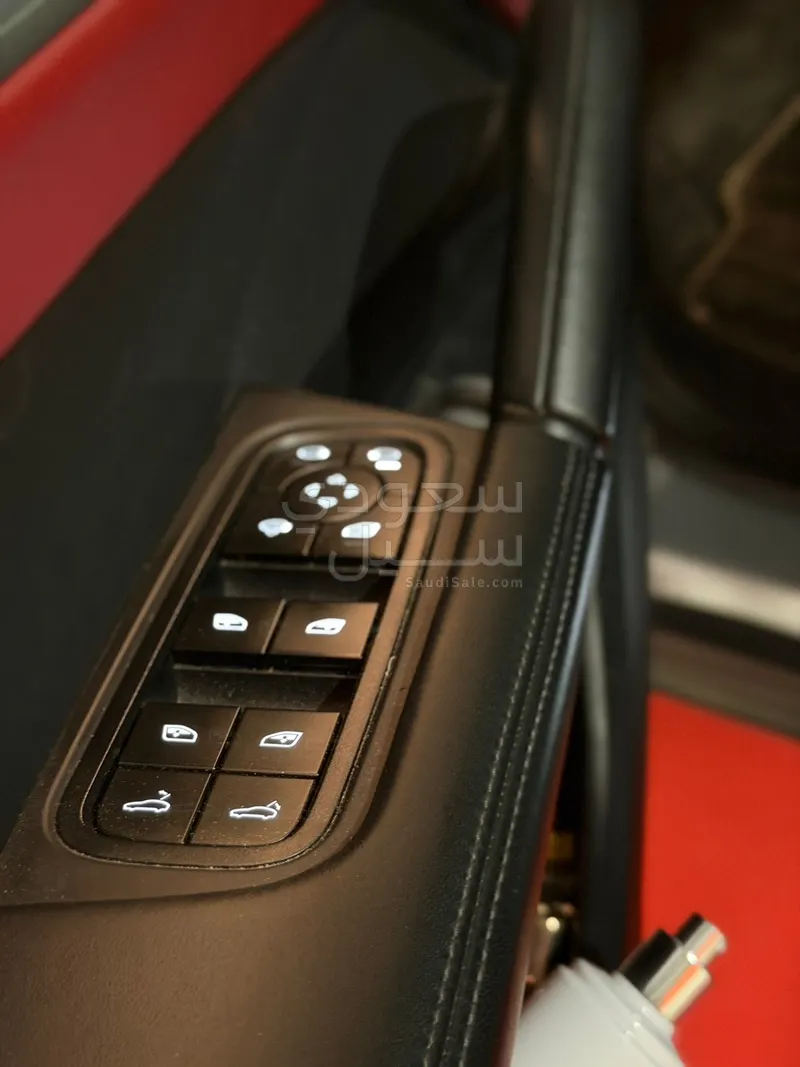 2024 Porsche Cayenne S
