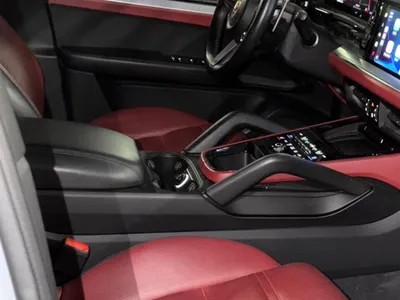2024 Porsche Cayenne S