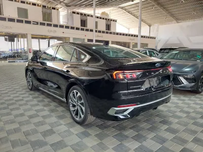 2026 Ford Taurus Titanium
