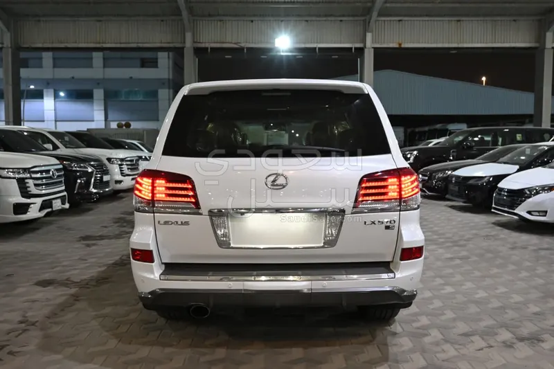 2015 Lexus LX 570 S