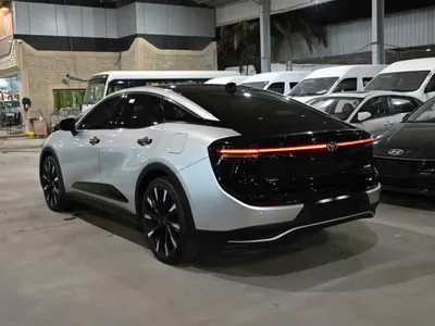 2023 تويوتا كراون ماجيستا