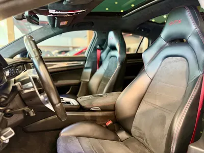 2020 Porsche Panamera GTS