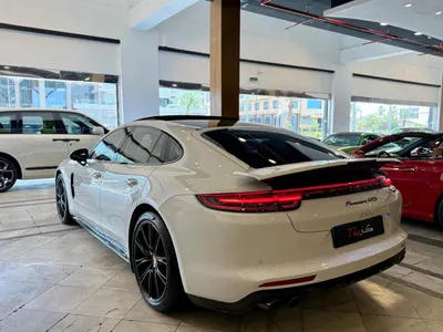 2020 Porsche Panamera GTS