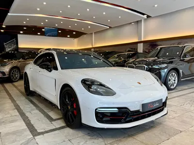 2020 Porsche Panamera GTS