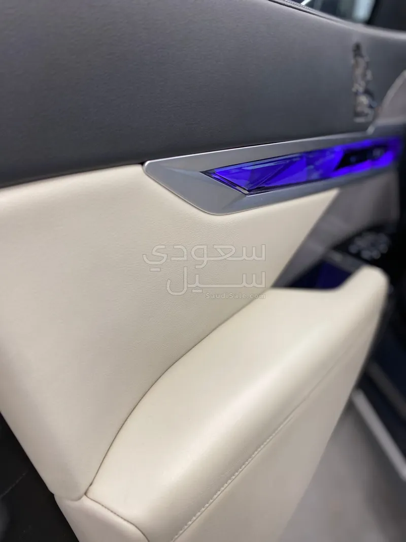 2023 BMW 7 Series 735i