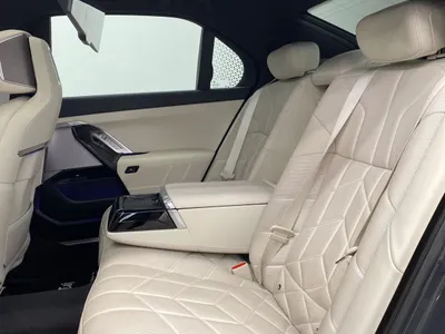 2023 BMW 7 Series 735i