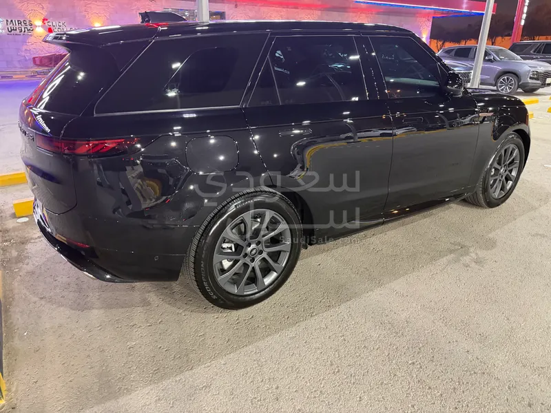 2025 Land Rover Range Rover Sport DYNAMIC SE
