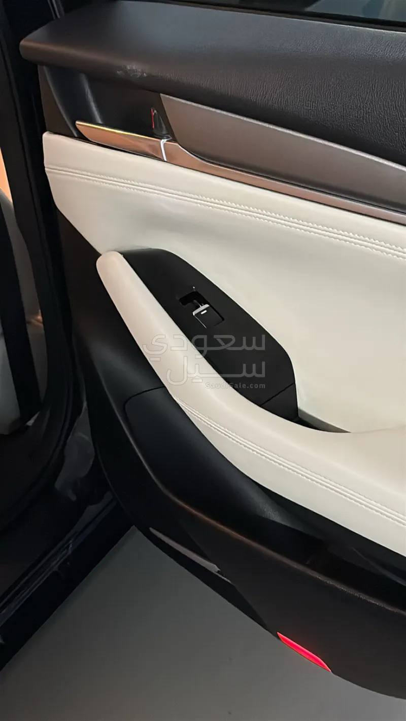 2025 مازدا مازدا 6