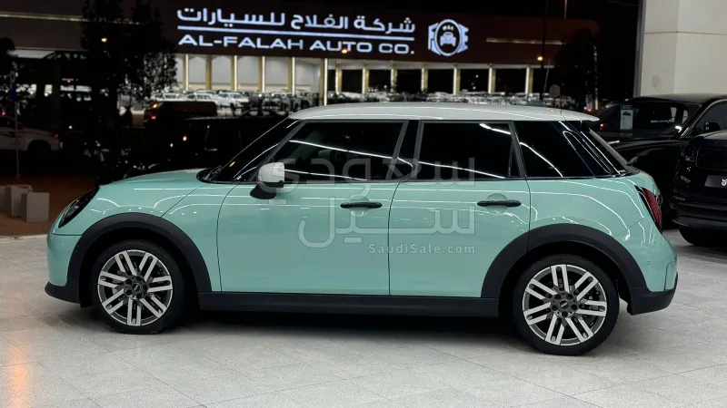 2025 ميني كوبر