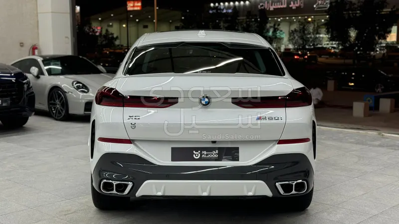 2025 بي ام دبليو الفئة اكس 6
