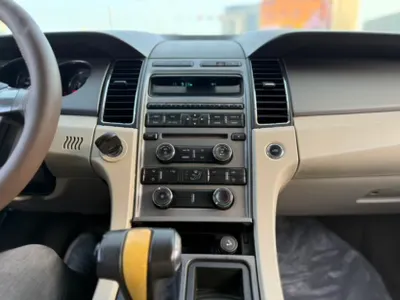 2010 Ford Taurus