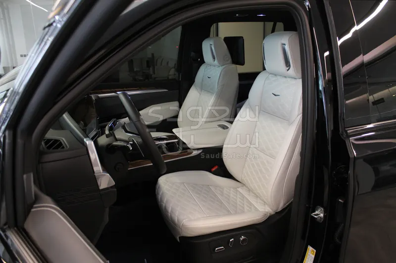 2025 Cadillac Escalade Sport