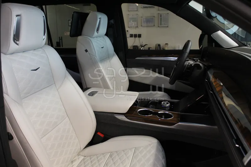 2025 Cadillac Escalade Sport