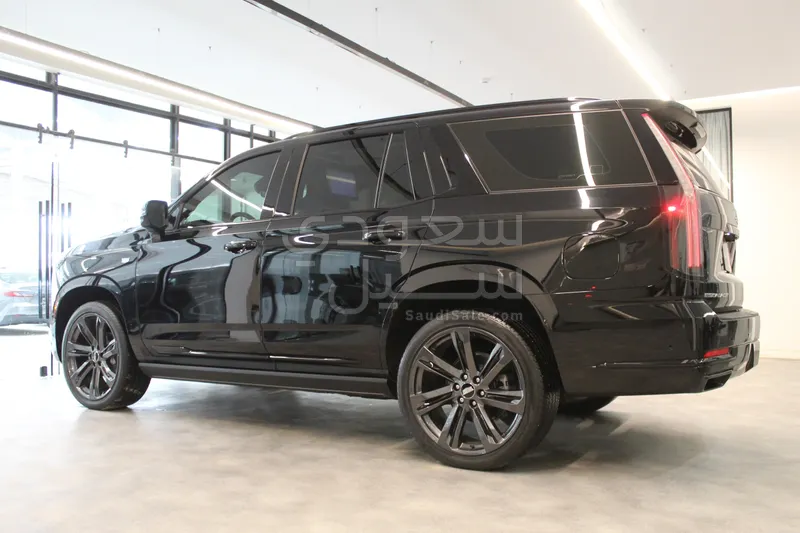 2025 Cadillac Escalade Sport