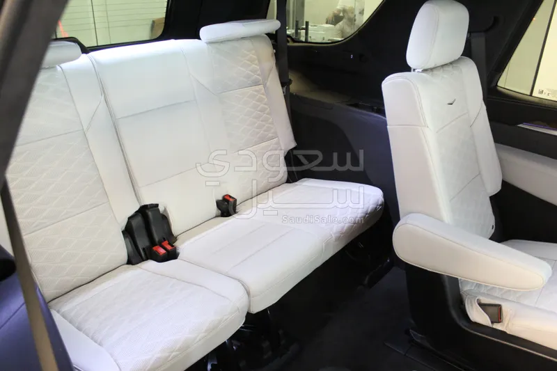 2025 Cadillac Escalade Sport