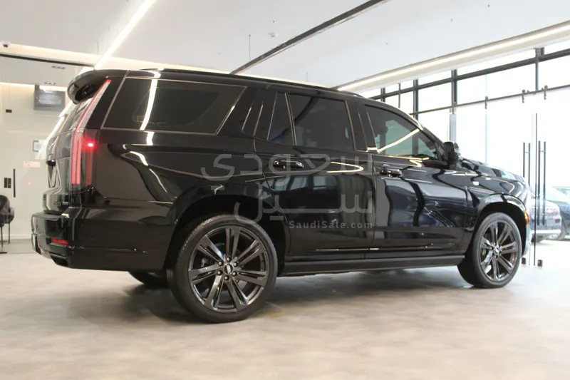 2025 Cadillac Escalade Sport