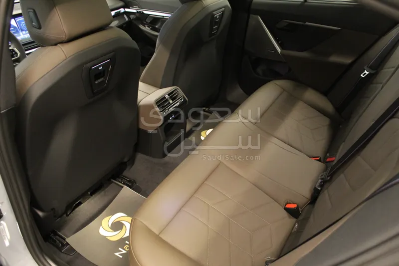 2026 BMW 5 Series 520i