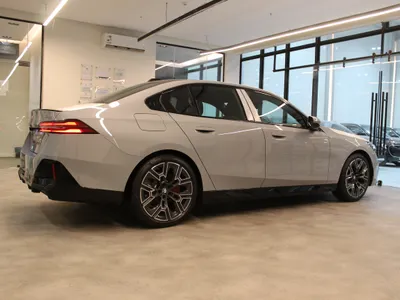 2026 BMW 5 Series 520i