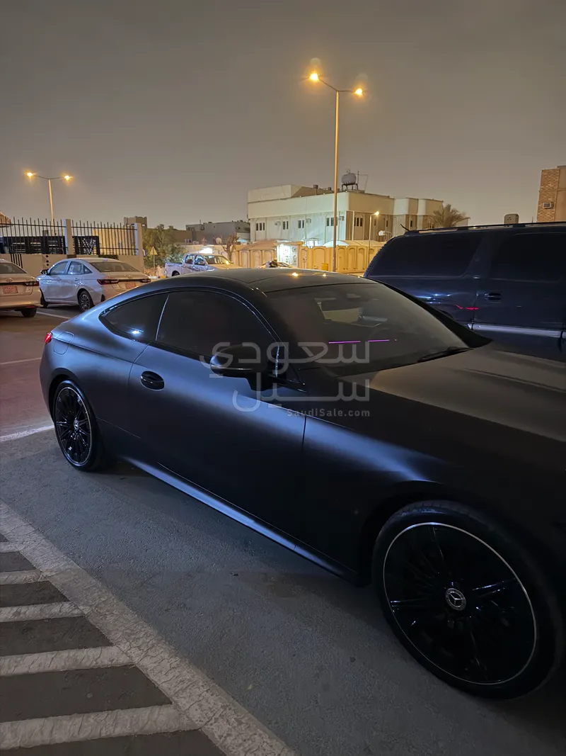 2024 مرسيدس - بنز سي إل إي 200