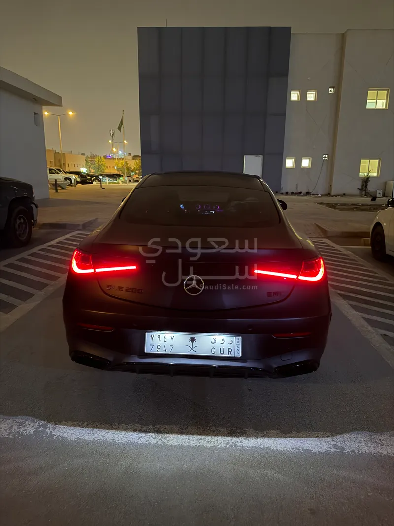 2024 مرسيدس - بنز سي إل إي 200