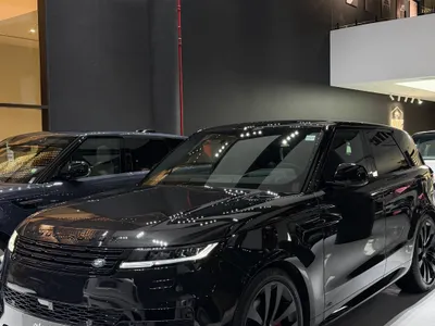 2026 لاند روفر رينج روفر سبورت اتش اس اي