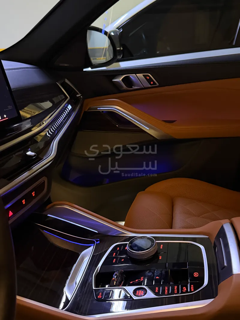 2024 بي ام دبليو الفئة اكس 6