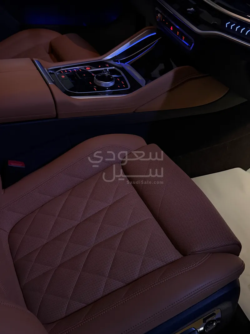 2024 بي ام دبليو الفئة اكس 6