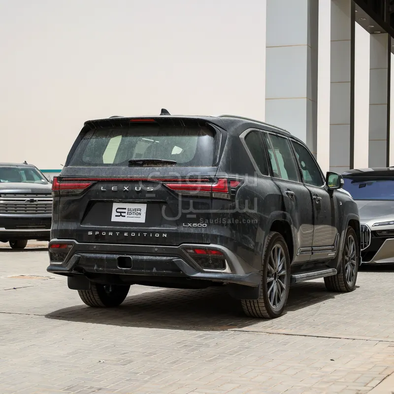 2025 Lexus LX 600 F