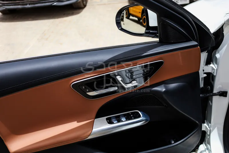 2024 Mercedes-Benz E 200