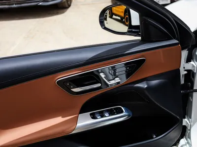 2024 Mercedes-Benz E 200