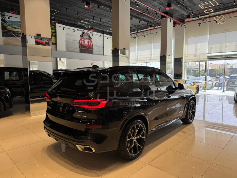 2023 BMW X Series 5 M Kit