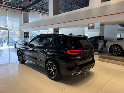 2023 BMW X Series 5 M Kit