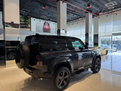 2026 Land Rover Defender 90 X DYNAMIC