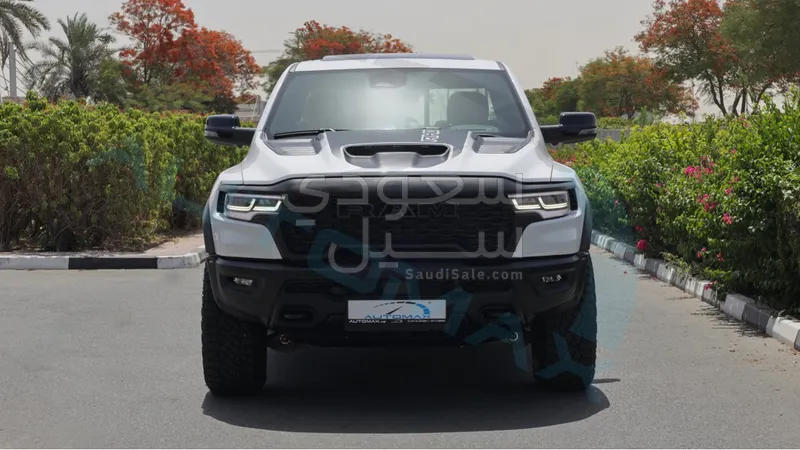 2025 دودج رام ار اتش او